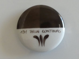 BRUN A CONTOURS – 131